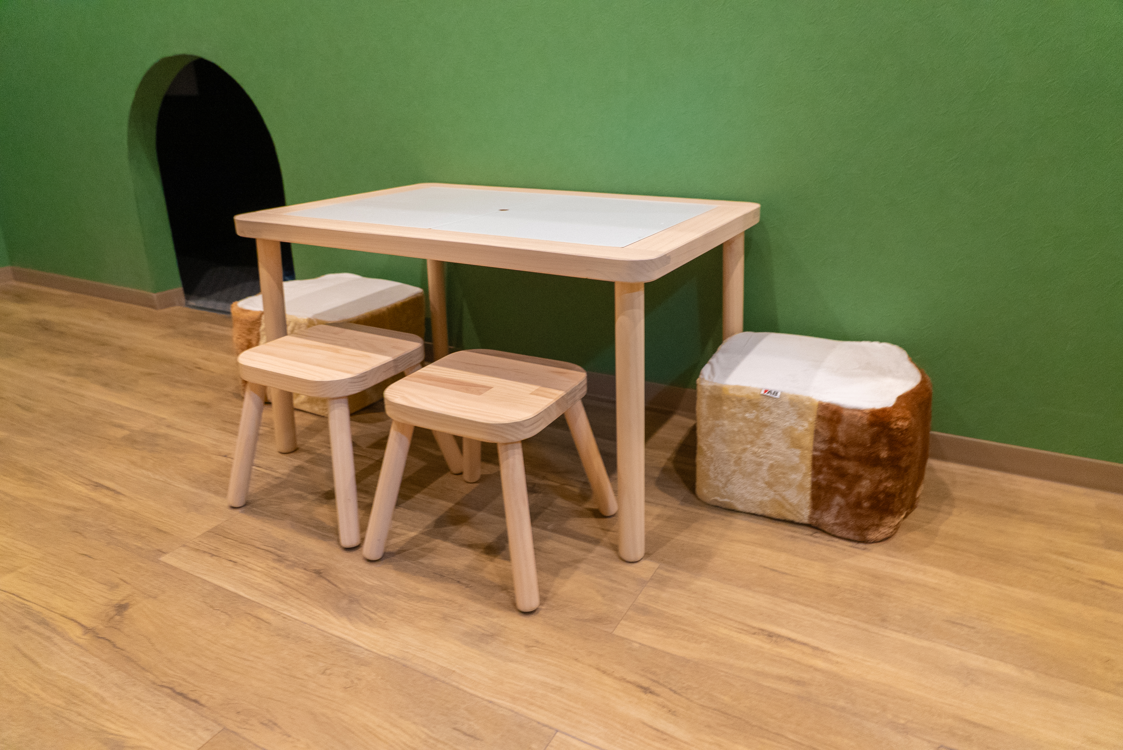 1F キッズスペースのボールプール