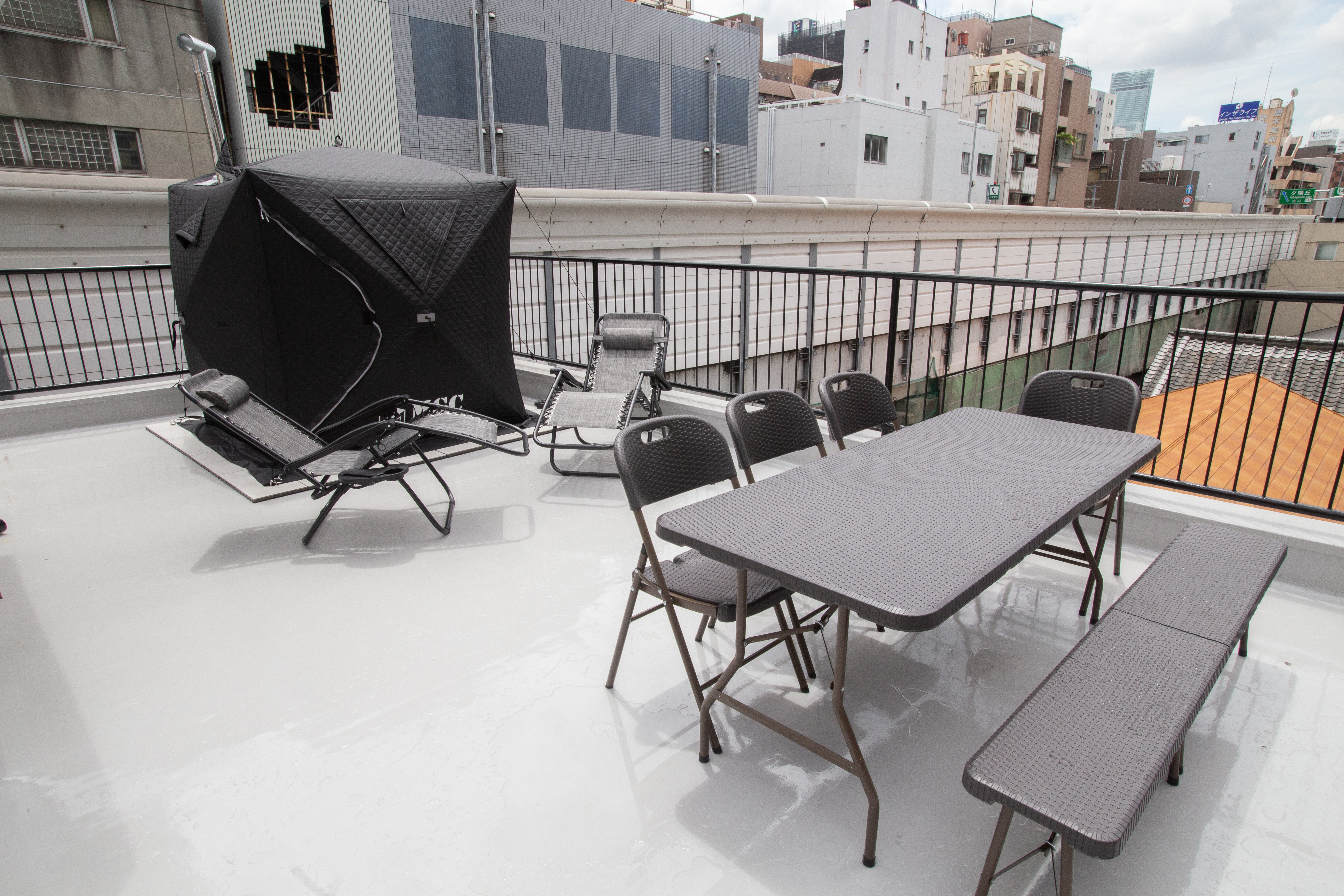 屋上のBBQスペース
